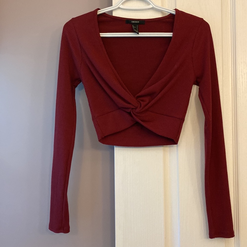 NEVER WORN: S Forever 21 Cropped Top